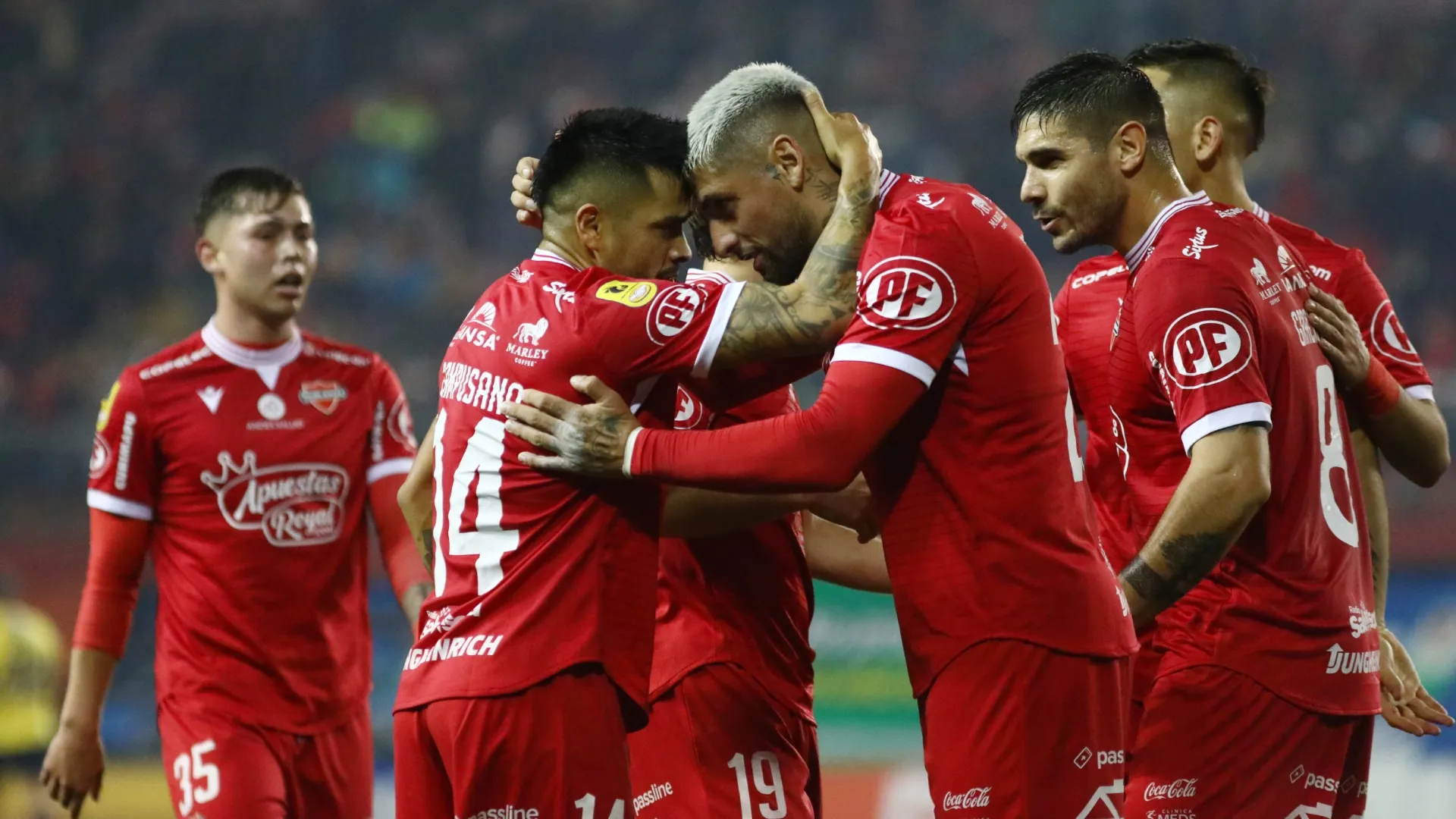 Ñublense se estancó en la zona media de la tabla y quiere recuperar el terreno perdido en la segunda rueda. Foto: Photosport.