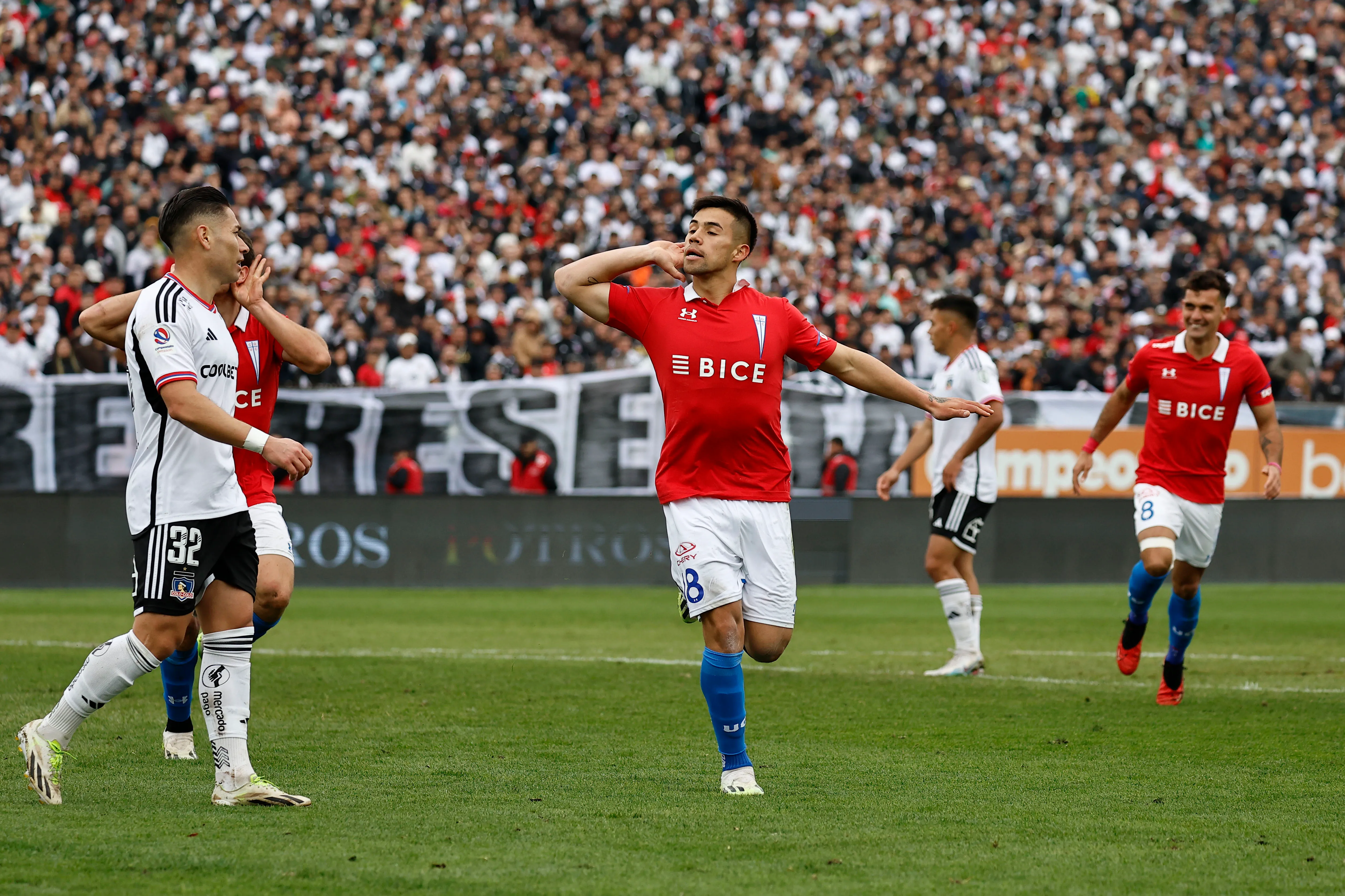 Alexander Aravena puede llegar a Colo Colo como refuerzo para la segunda rueda. Foto: Photosport.