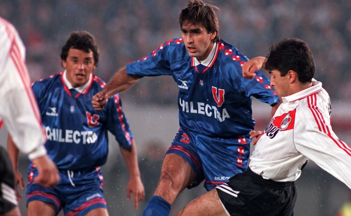 VH Castañeda a 30 años del robo a U de Chile contra River: “Le pasó a Colo Colo el 73 y a nosotros el 96”