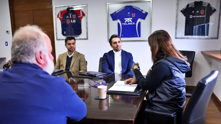 Jonathan Opazo, alcalde de Lampa, se reunió con Cecilia Pérez, presidenta de Azul Azul.