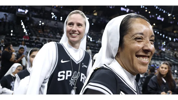 Las hermanas que apoyan a los Spurs y se han hecho virales.