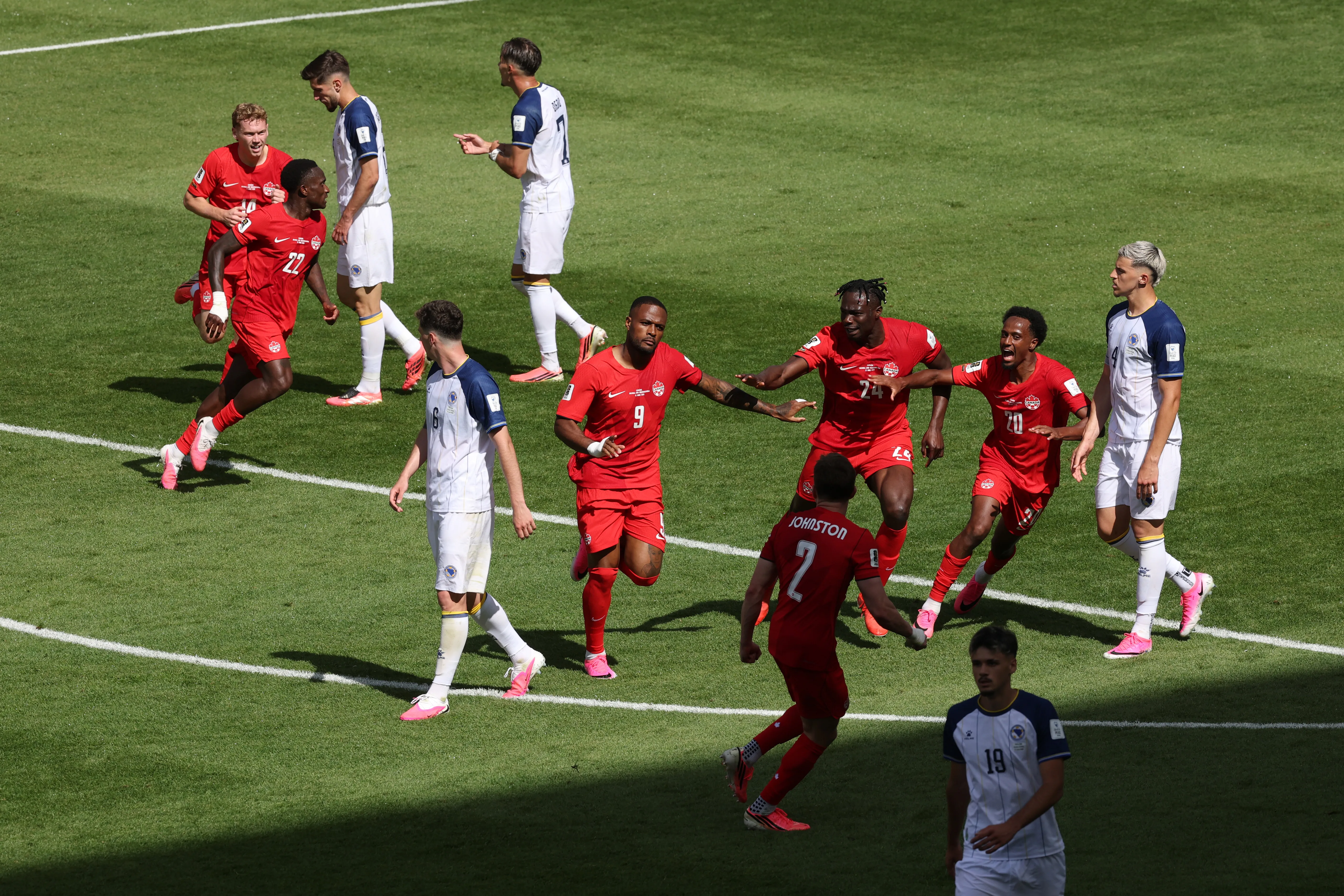 Cyle Larin le dio el empate a Canadá ante Bosnia y Herzegovina. Imagen: Getty