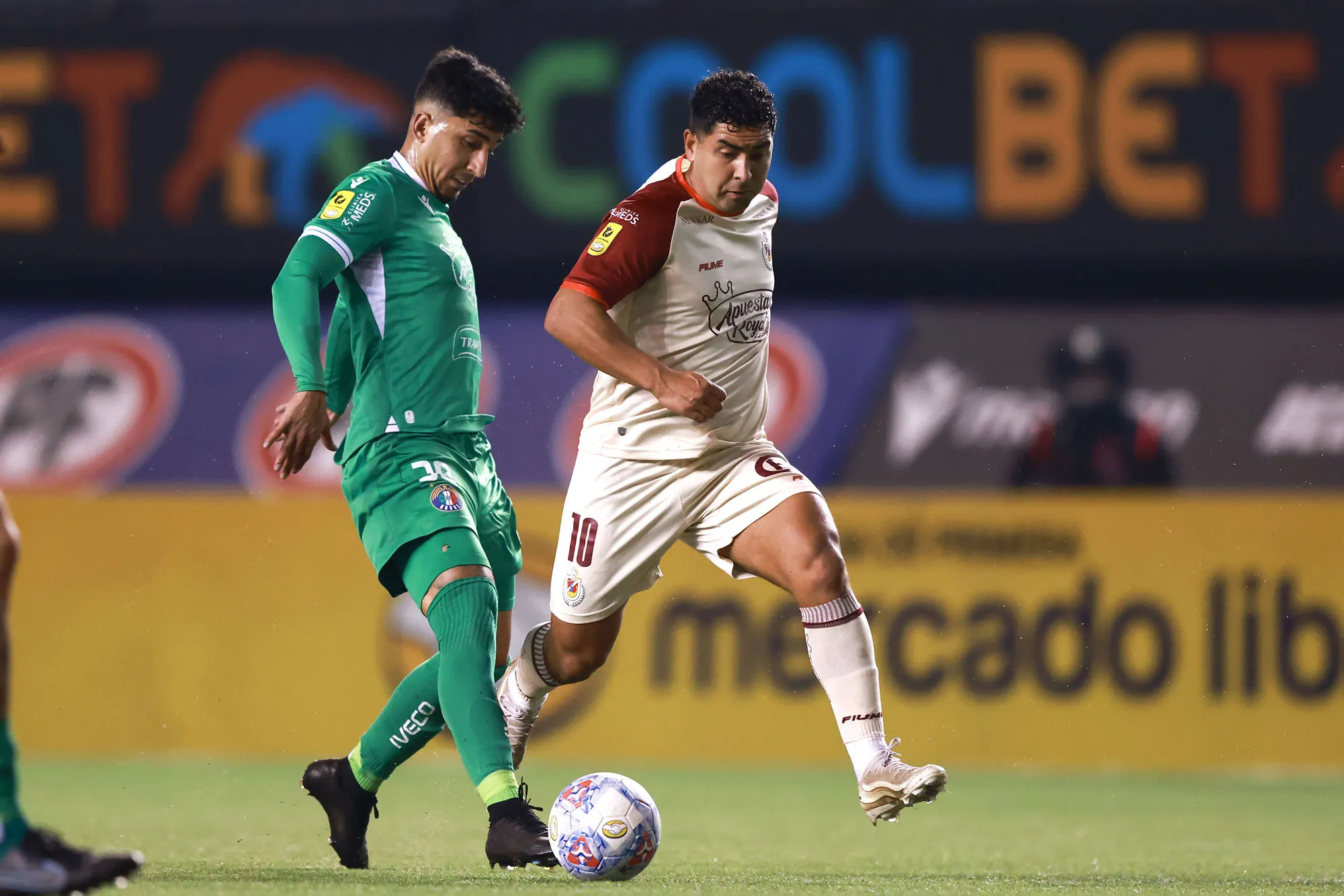 Empate 1-1 en La Florida entre Audax y La Serena.