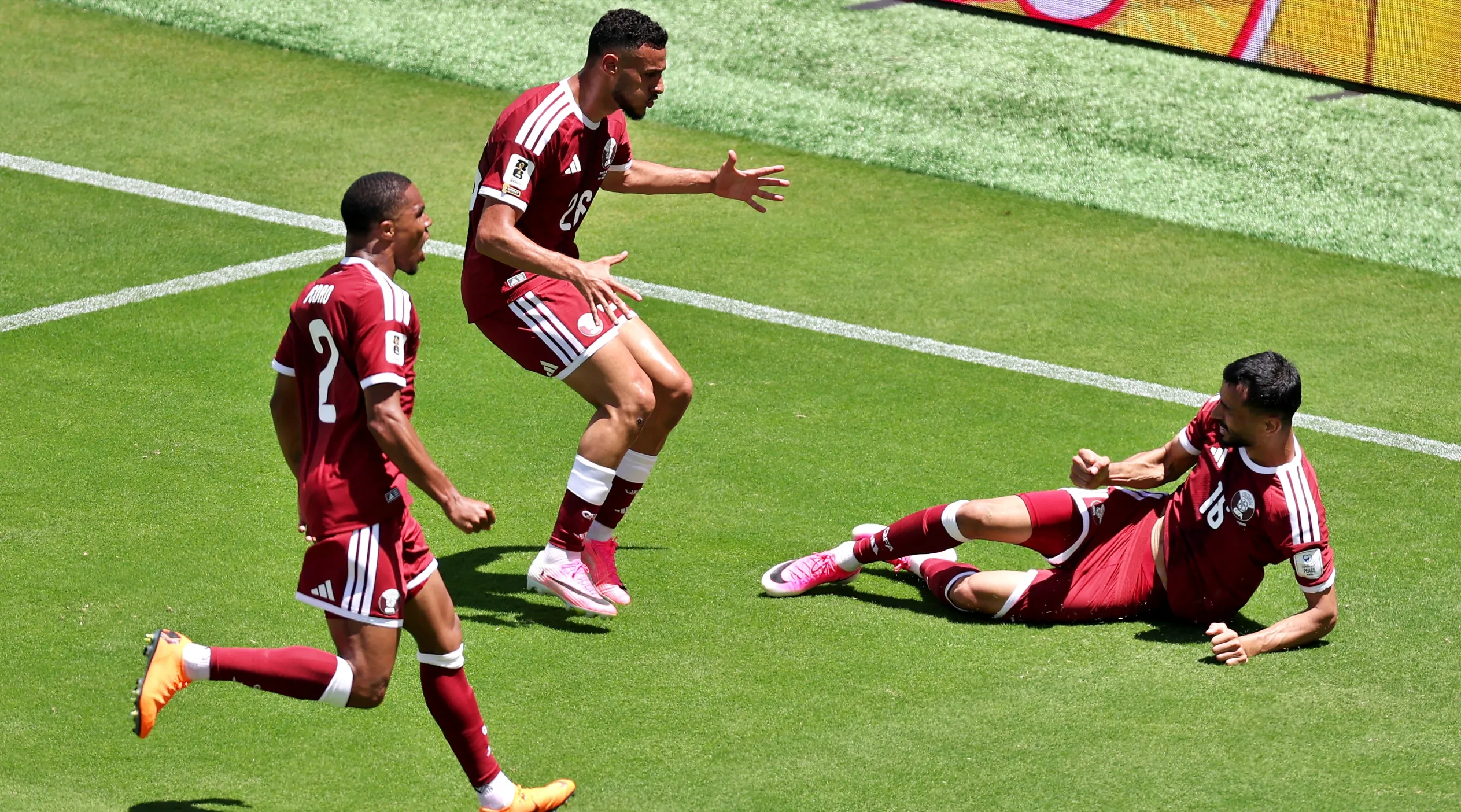 Qatar rescató un punto en la agonía ante Suiza por el Grupo B del Mundial 2026. | Foto: Getty Images.