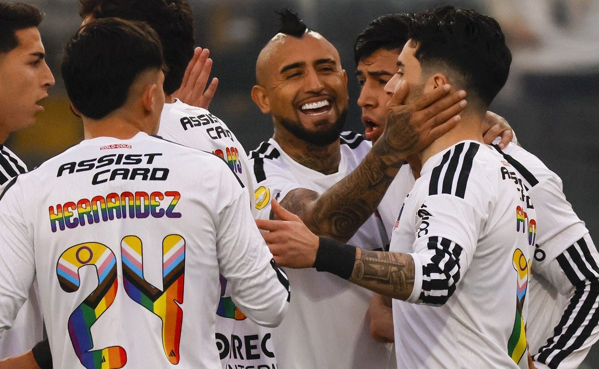Arturo Vidal frena la idea de refuerzos para Colo Colo: “No necesitamos a nadie”