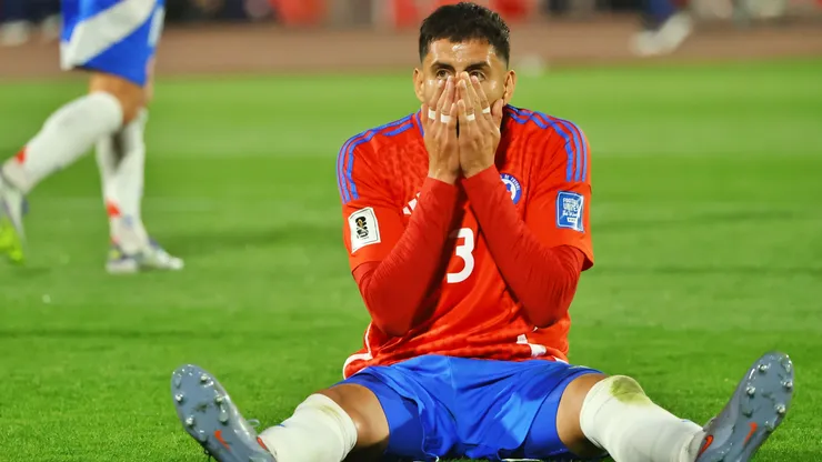 Guillermo Maripán se aleja de un regreso a Universidad Católica.