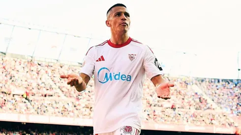 Alexis Sánchez puede quedarse en el Sevilla un año más.