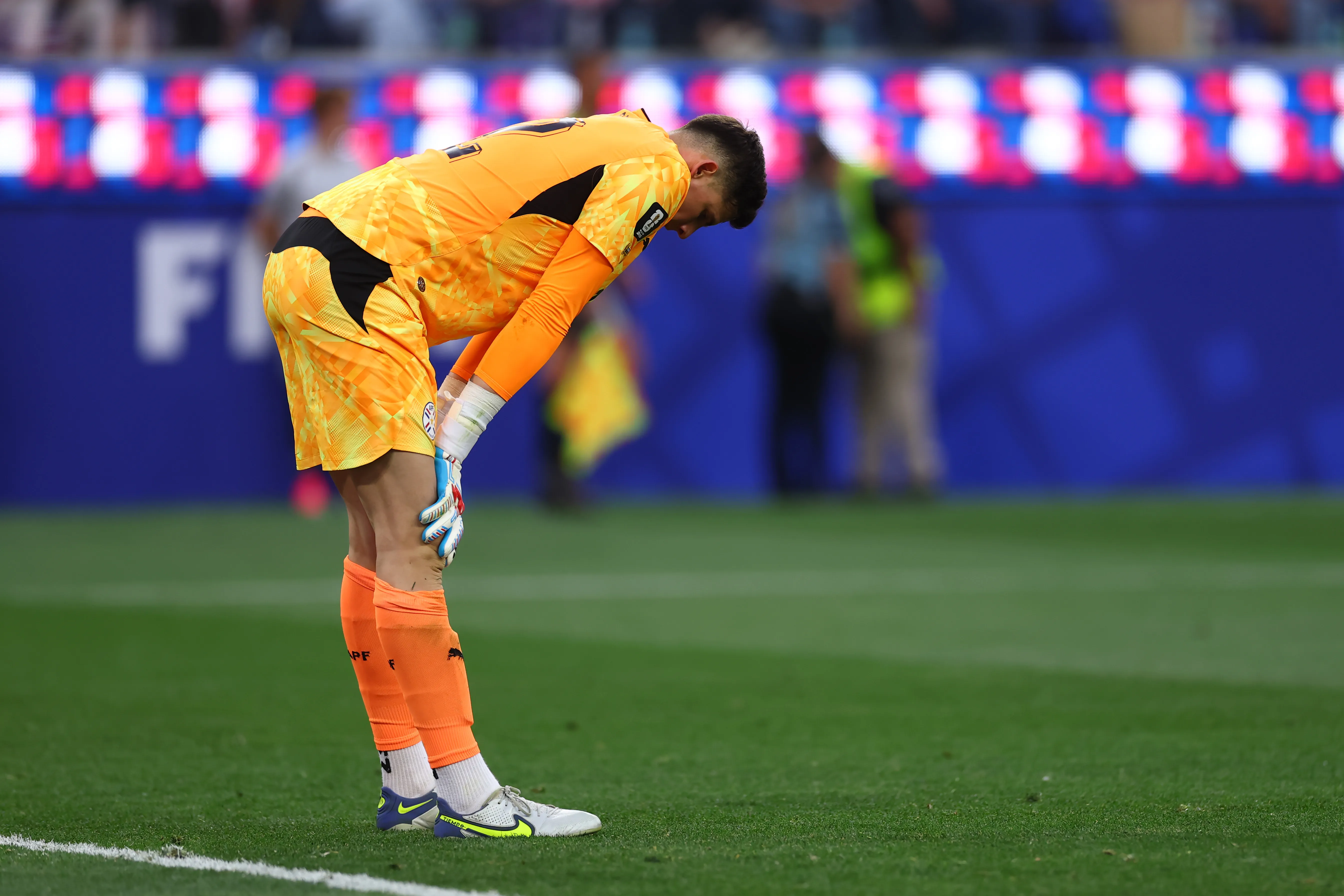 Orlando Gill en el duelo que Paraguay quedó Dean Mouhtaropoulos/Getty Images)