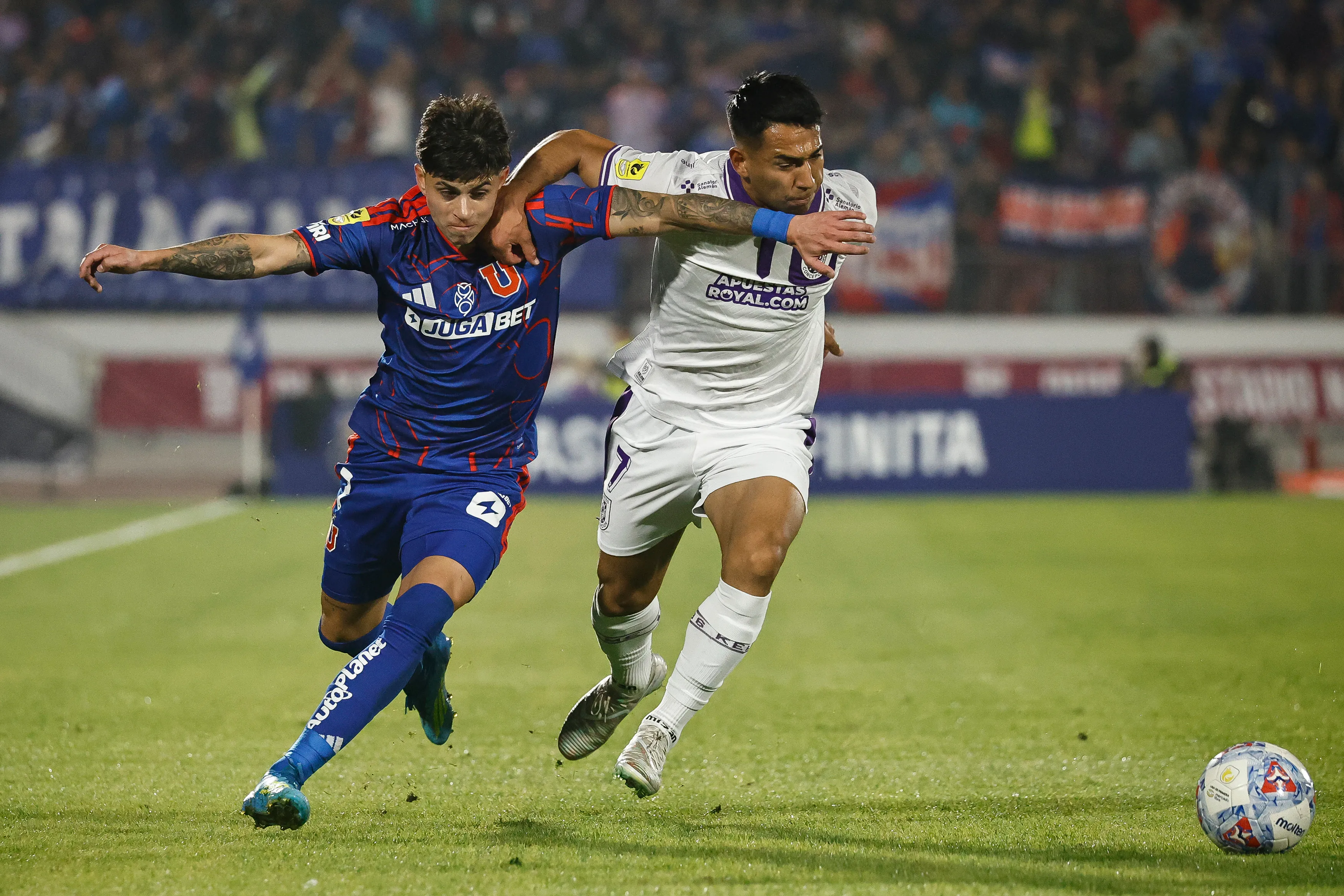 Ángel Gillard dejaría el León para dar el salto a Europa/Photosport