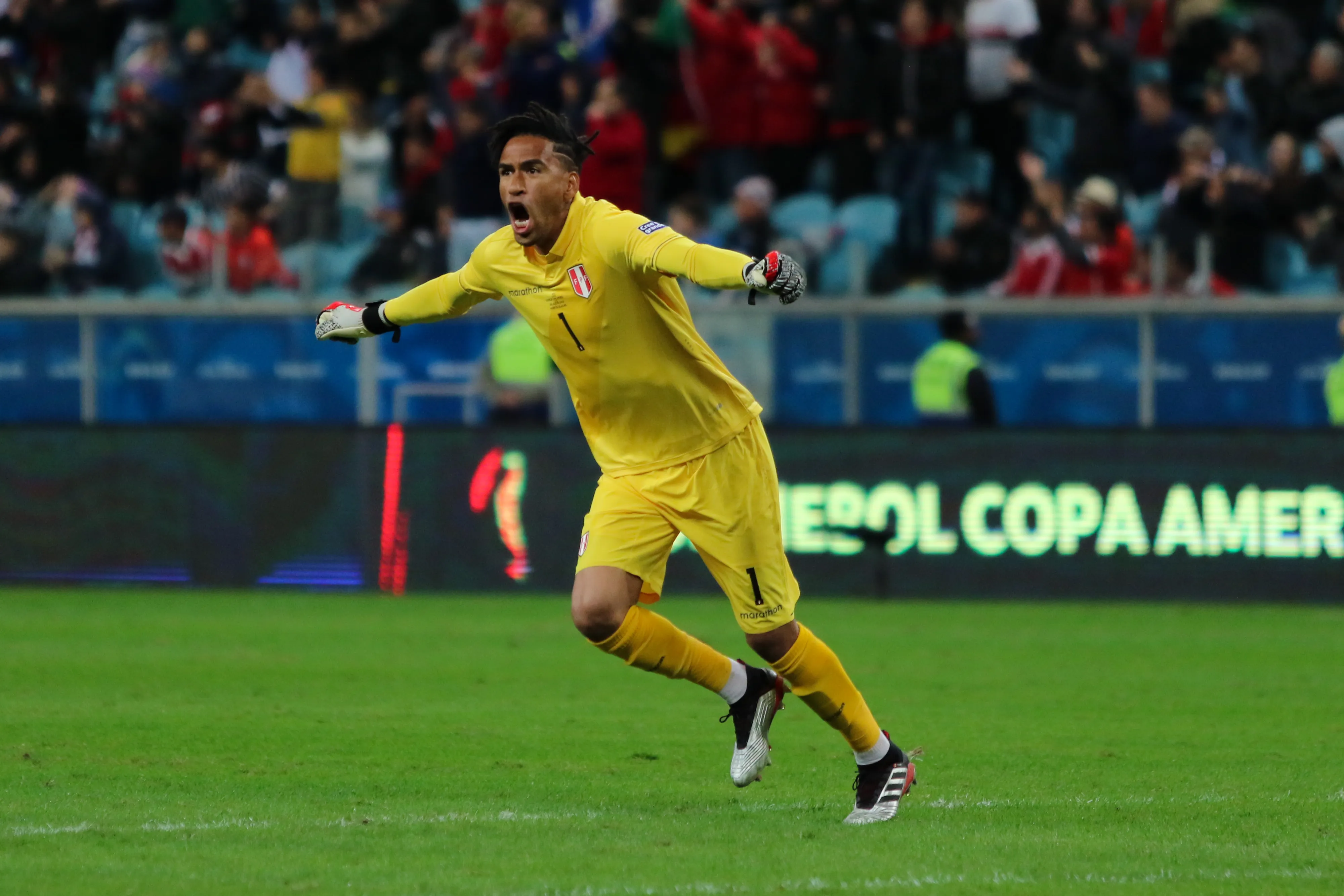 Pedro Gallese suma 127 partidos internacionales con Perú. (Max Peixoto/Dia Esportivo/Photosport).