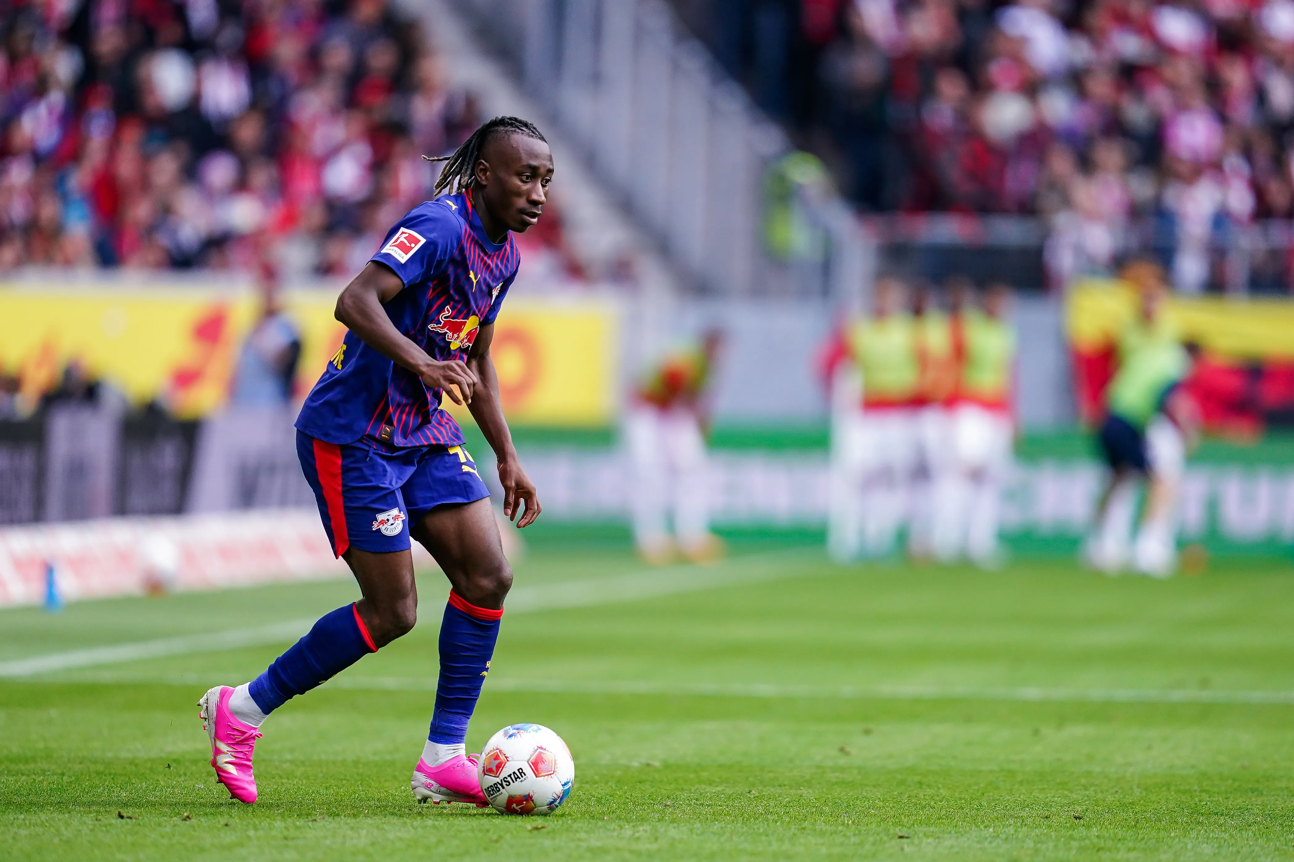 Yan Diomande suma 36 partidos por el RB Leipzig de Alemania: anotó 13 goles y regaló 10 asistencias. (Daniela Porcelli/Getty Images).