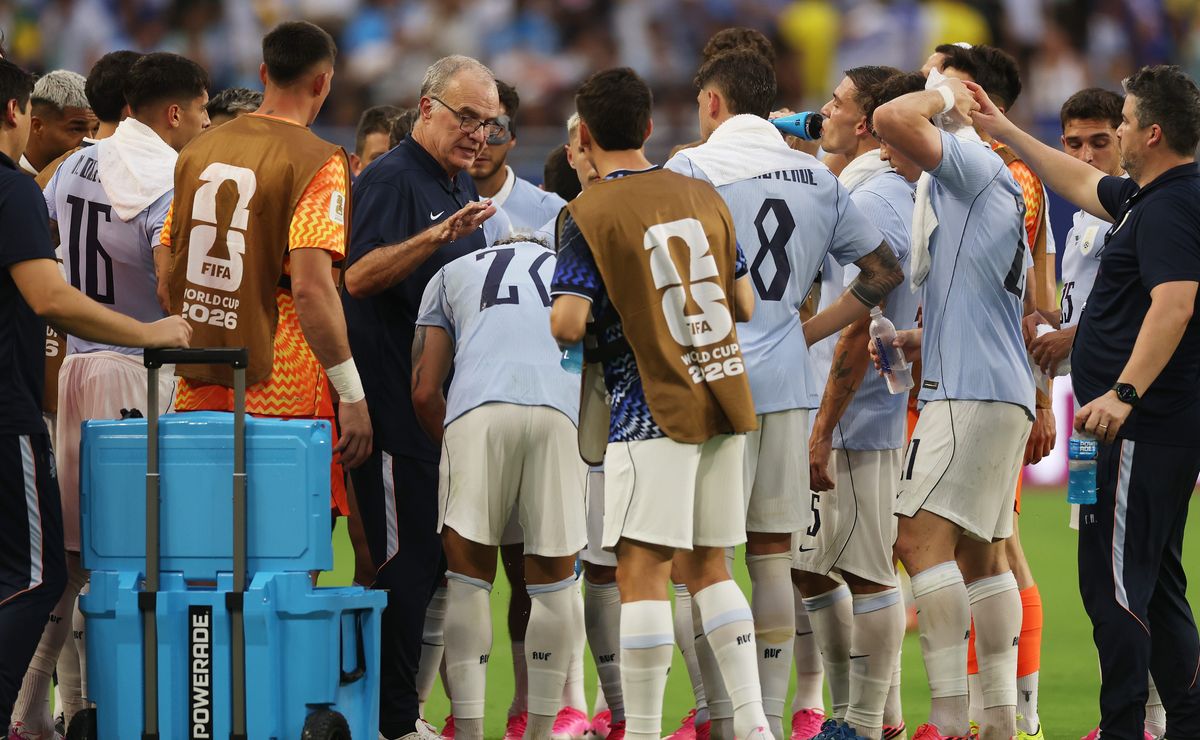 Bielsa hace saber su molestia tras el empate de Uruguay en el Mundial 2026: “Teníamos que ganarlo”