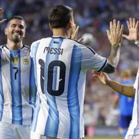 ¿Juega Messi? La formación de Argentina para el debut