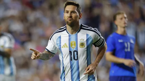 Lionel Messi será titular está noche ante Argelia