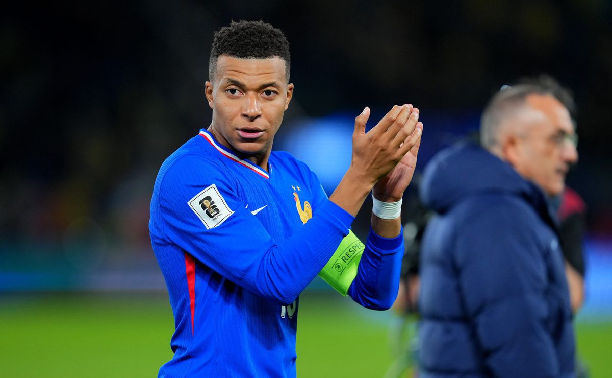 Sin Cristiano Ronaldo: Mbappé sacude el Mundial y elige a los seis mejores futbolistas de la historia