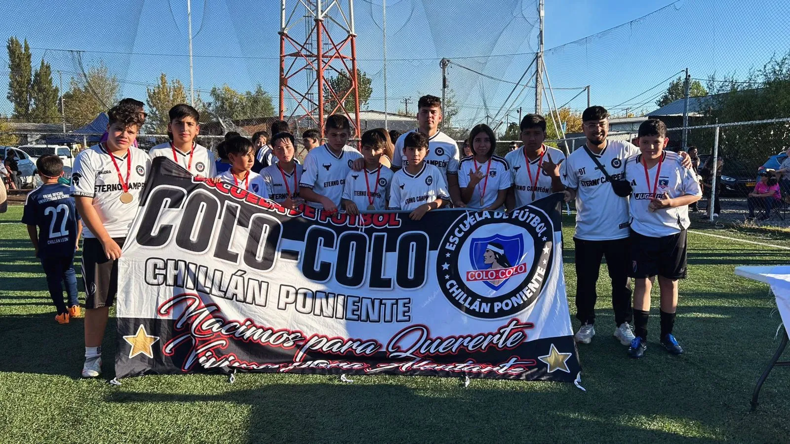 La escuela de Colo Colo que tiene Toro en Chillán Poniente. (Foto: cedida).
