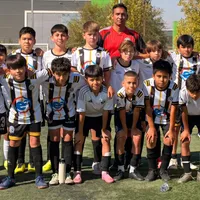 Fue campeón en Colo Colo, se aburrió de ser DT y tiene tres escuelas: "Es mi..."