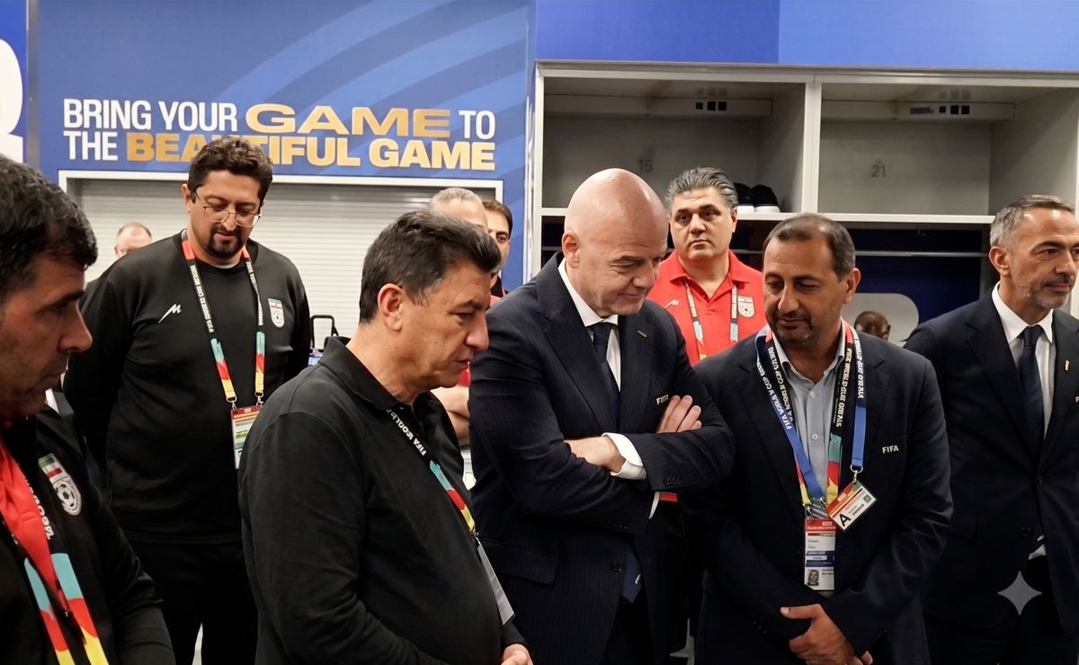 DT de Irán ataca a Gianni Infantino tras visita al camarín: “Sufrimos injusticias”