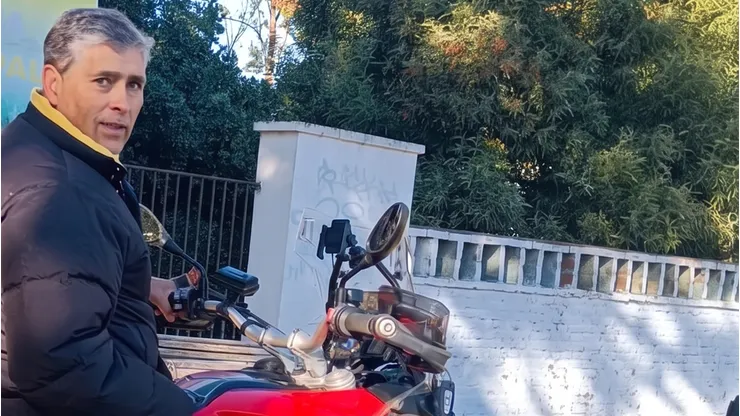 Luis Avelino Ceballos, un volante de mucha habilidad y técnica, dirige a nivel amateur en su natal Lota.