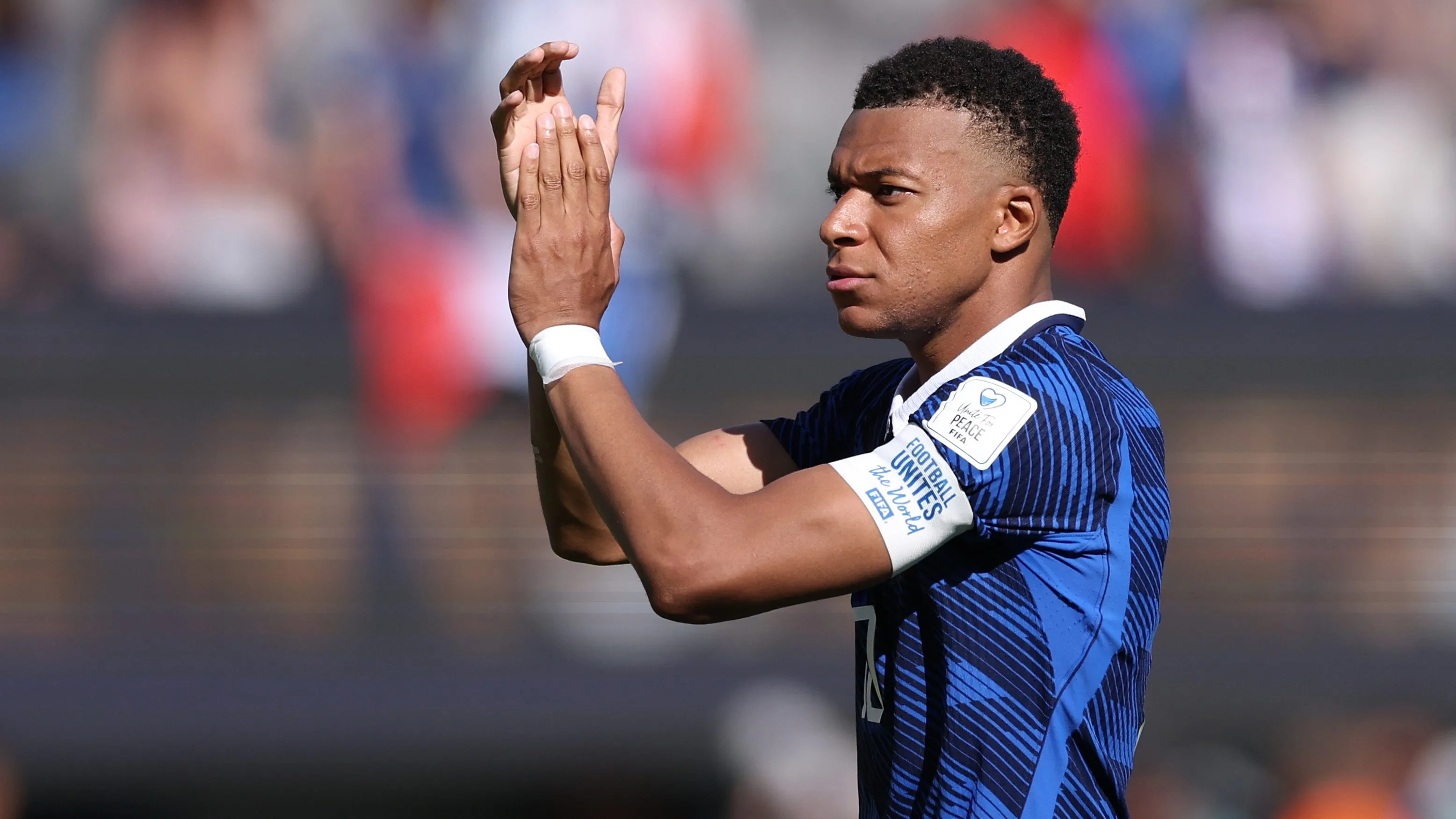 Kylian Mbappé fue la figura francesa ante Senegal en el estreno mundialero. (Getty Images).
