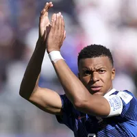 Mbappé marca la gran fortaleza de Francia y se burla de sus críticos
