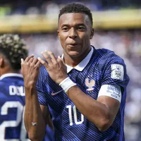 Mbappé marca la gran fortaleza de Francia y se burla de sus críticos