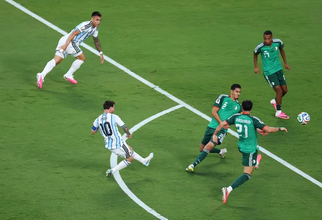 Messi revela que pasó días difíciles previo al debut en el Mundial.