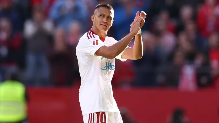 Alexis mete golazo en pichanga jugada en Tocopilla... en Sevilla alucinan.