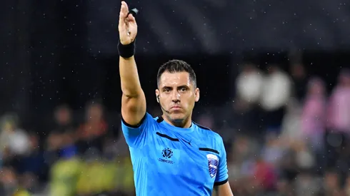 Cristián Garay recibirá millones de pesos por arbitrar en el Mundial 2026.