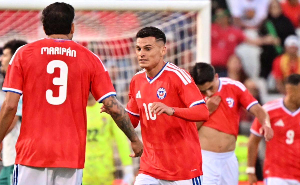 ¿Un retroceso? Revelan la nueva marca que vestirá a la selección chilena al término del contrato con Adidas