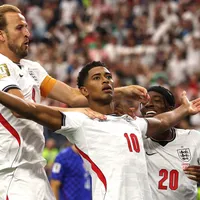 Periodista argentino que ninguneó a Católica ahora lo hace con Inglaterra