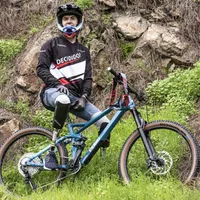 Perdió ambas piernas a los 12 años y hoy es pionero en el downhill