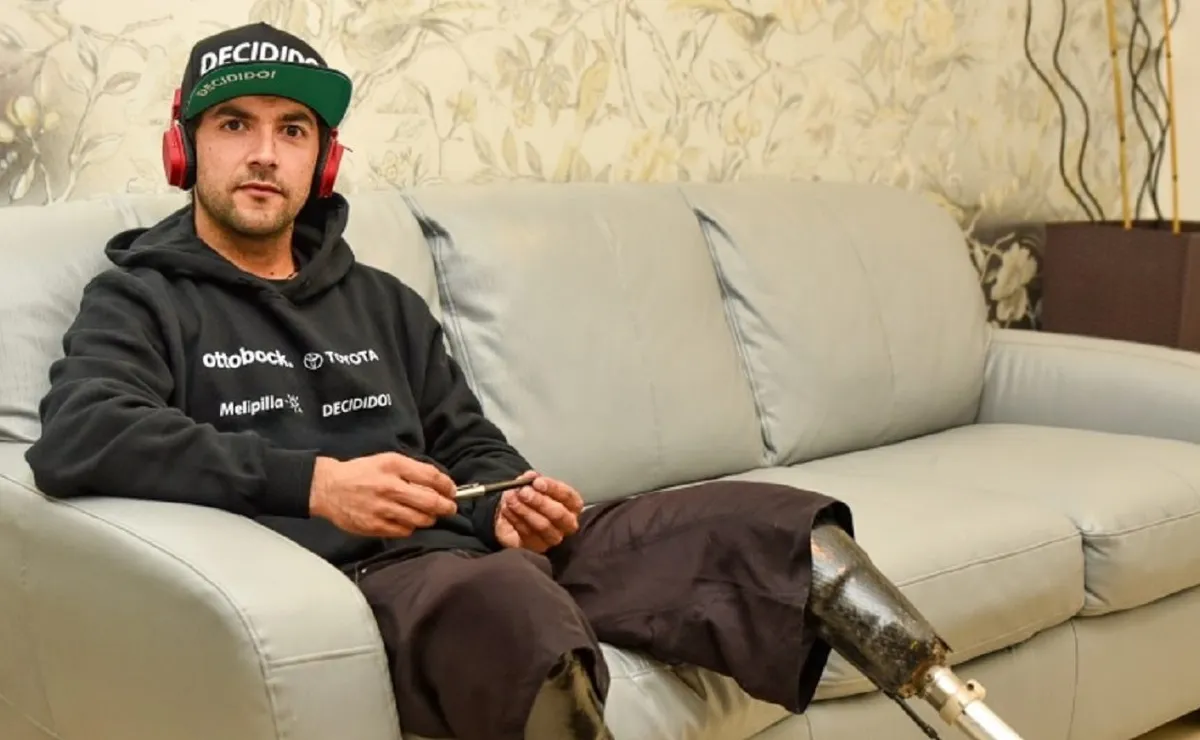 Ciclista downhill Adolfo Almarza compite con prótesis