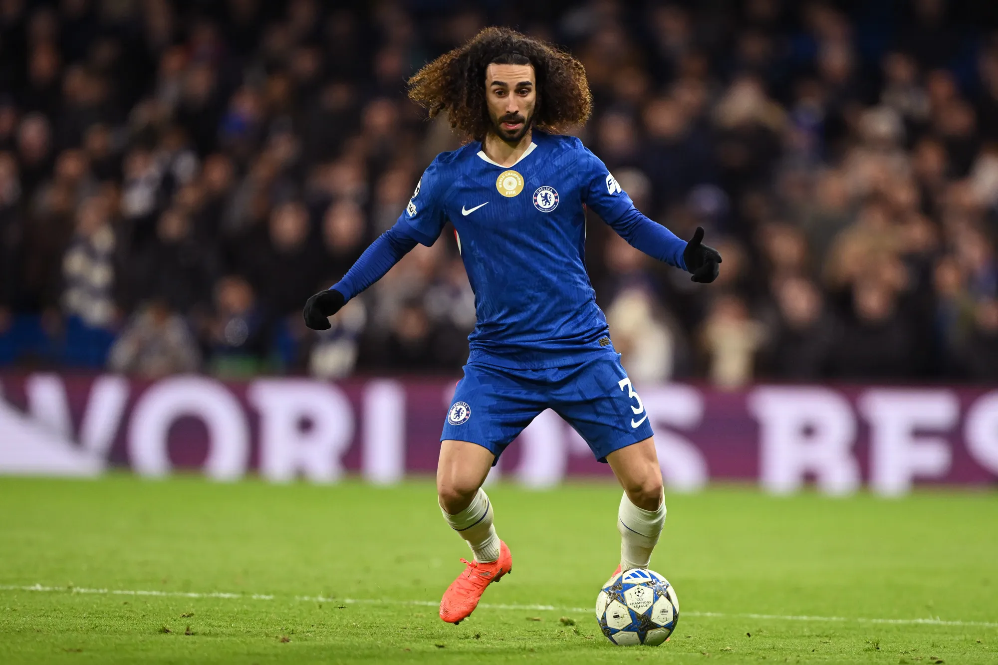 Cucurella deja el Chelsea y llega al Real Madrid formado en el Barceloan: dice que Los Merengues tienen mística.