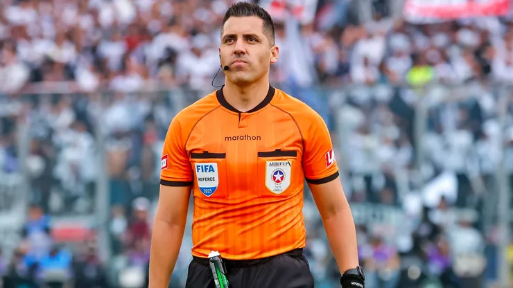 Cristián Garay hace su debut arbitral en el Mundial 2026 con Canadá vs. Qatar.