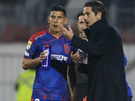 Los miembros de la U que acompañan a Gago en la clínia