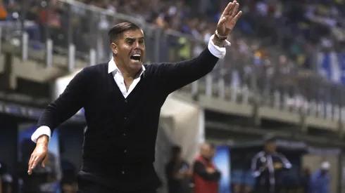 Cristian Febre en acción cuando dirigía a Deportes Colina, que luego cambió de nombre a Atlético Colina.