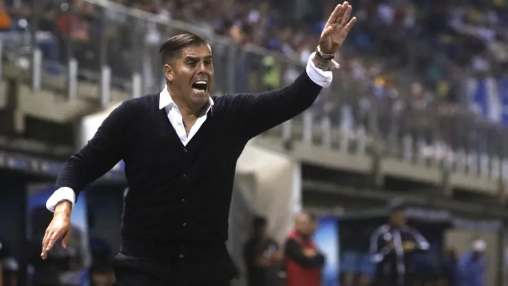 Cristian Febre en acción cuando dirigía a Deportes Colina, que luego cambió de nombre a Atlético Colina.
