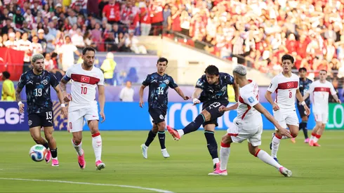 Paraguay necesita ganar para meterse en la pelea en el grupo D.
