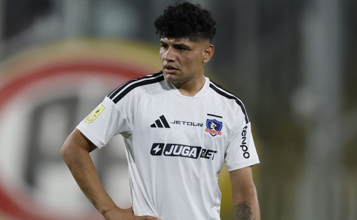 Claudio Aquino rompe el silencio por su momento en Colo Colo: “Se dice que el hincha no me quiere”