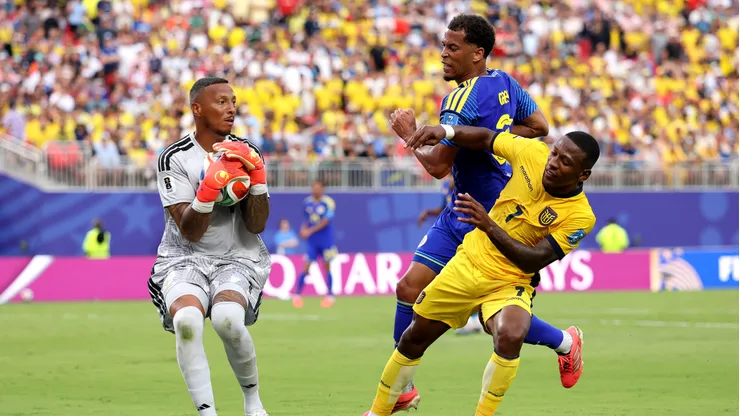 Eloy Room fue la gran figura del partido.