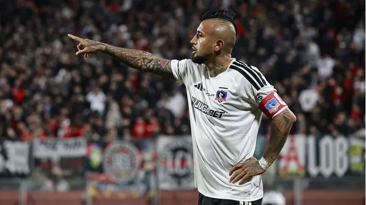 Arturo Vidal se ganó los aplausos de un histórico de Colo Colo.
