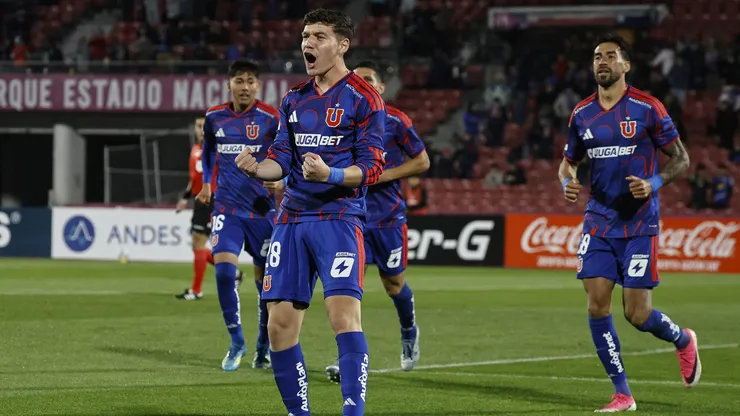 Agustín Arce anotó un gol en el triunfo por 4-1 de los azules ante el Decano.