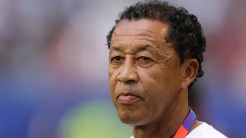 Budista criticó a Marcelo Bielsa y Uruguay.