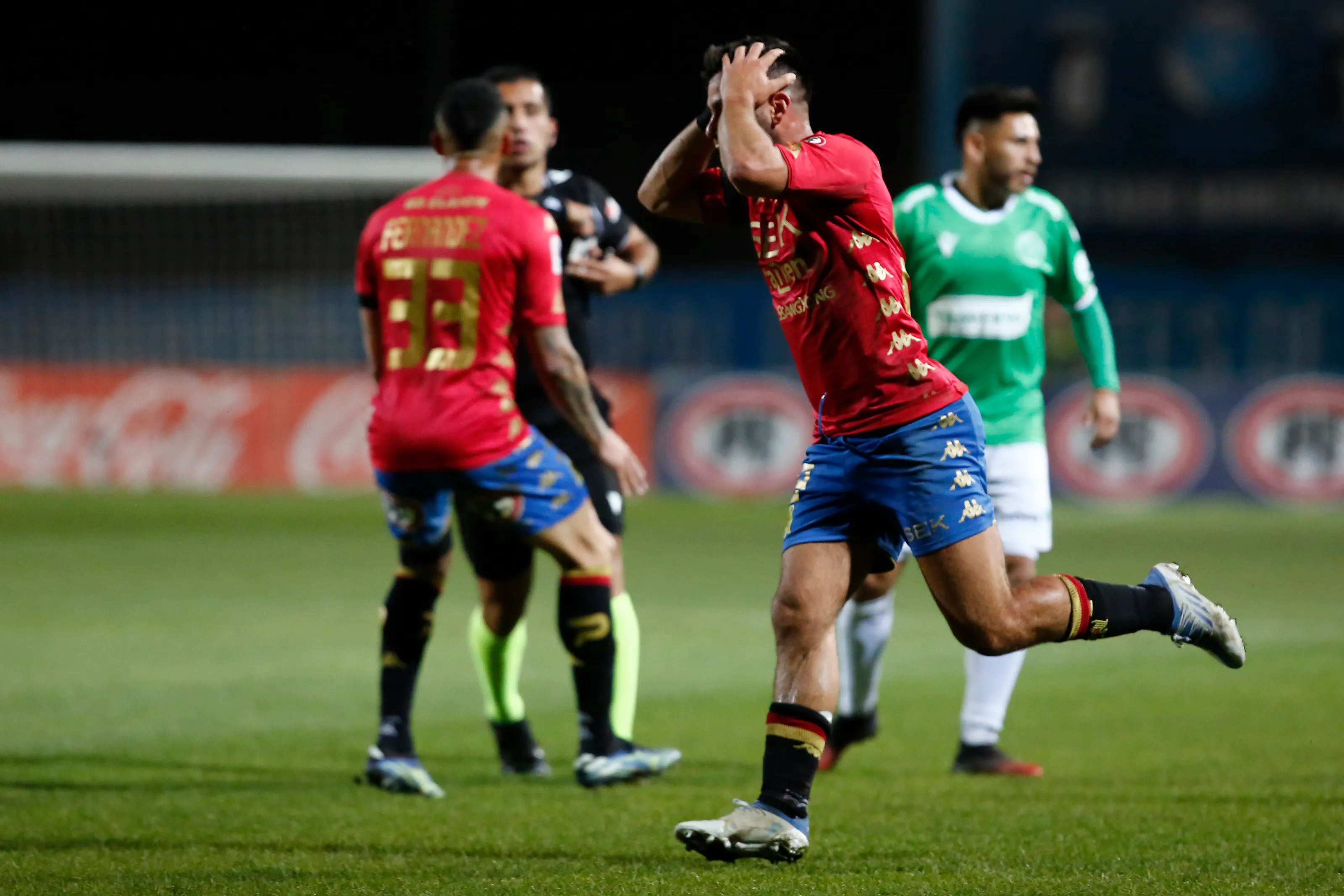 Magnasco dijo haber sido testigo de varias situaciones que lo hicieron anticipar el descenso. (Jonnathan Oyarzun/Photosport).