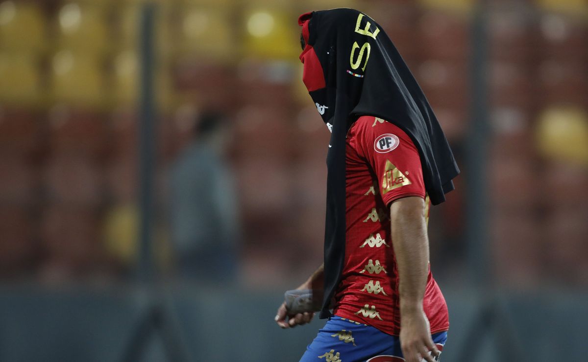 Jugó cuatro años en Unión Española y aborda el descenso a la Primera B: “La vi venir, hay gente que no es futbolizada”