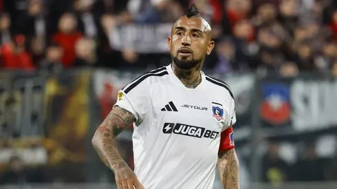 Vidal quiere renovar en Colo Colo a sus 39 años