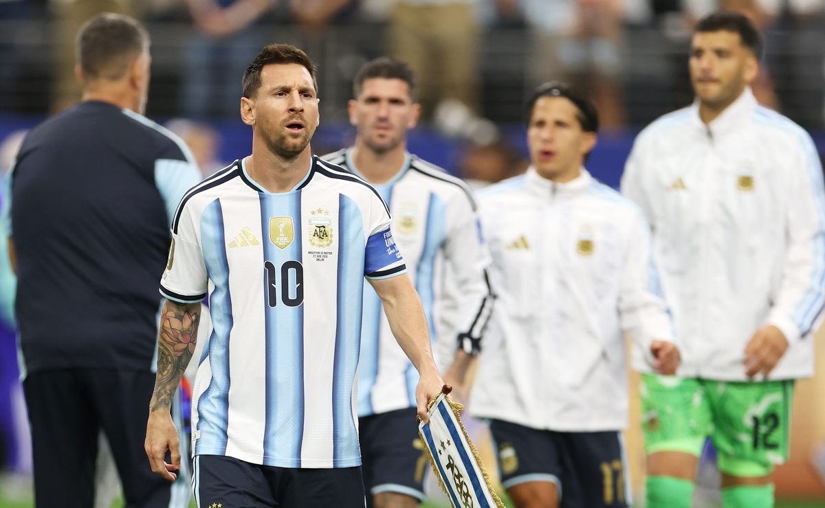 ¿Se acordó de Claudio Bravo? El penal que Lionel Messi erra en Argentina ante Austria
