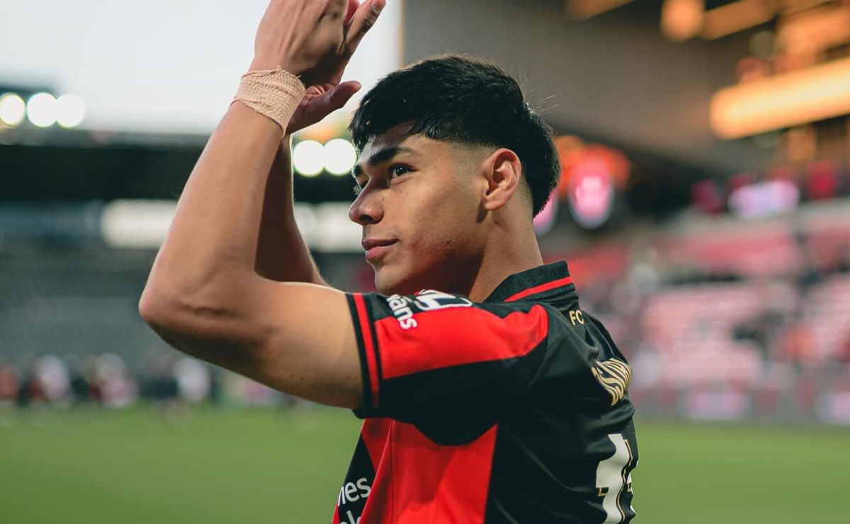 Arsenal sigue de cerca a Darío Osorio: en Europa lo comparan con Alexis Sánchez