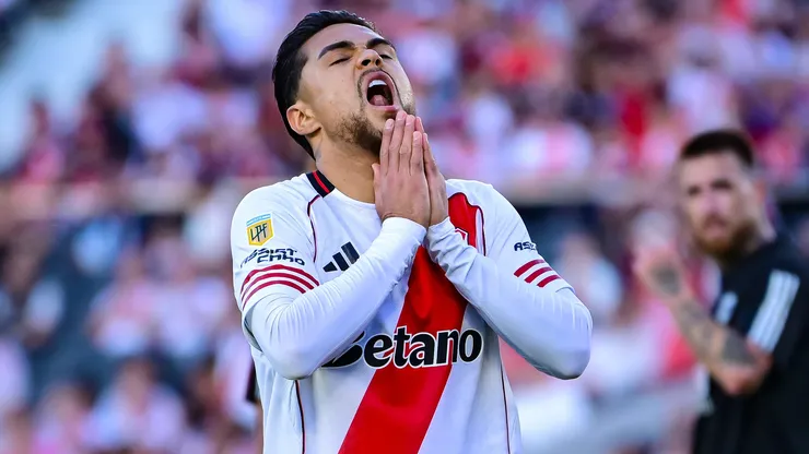 Paulo Díaz sufre en River Plate.